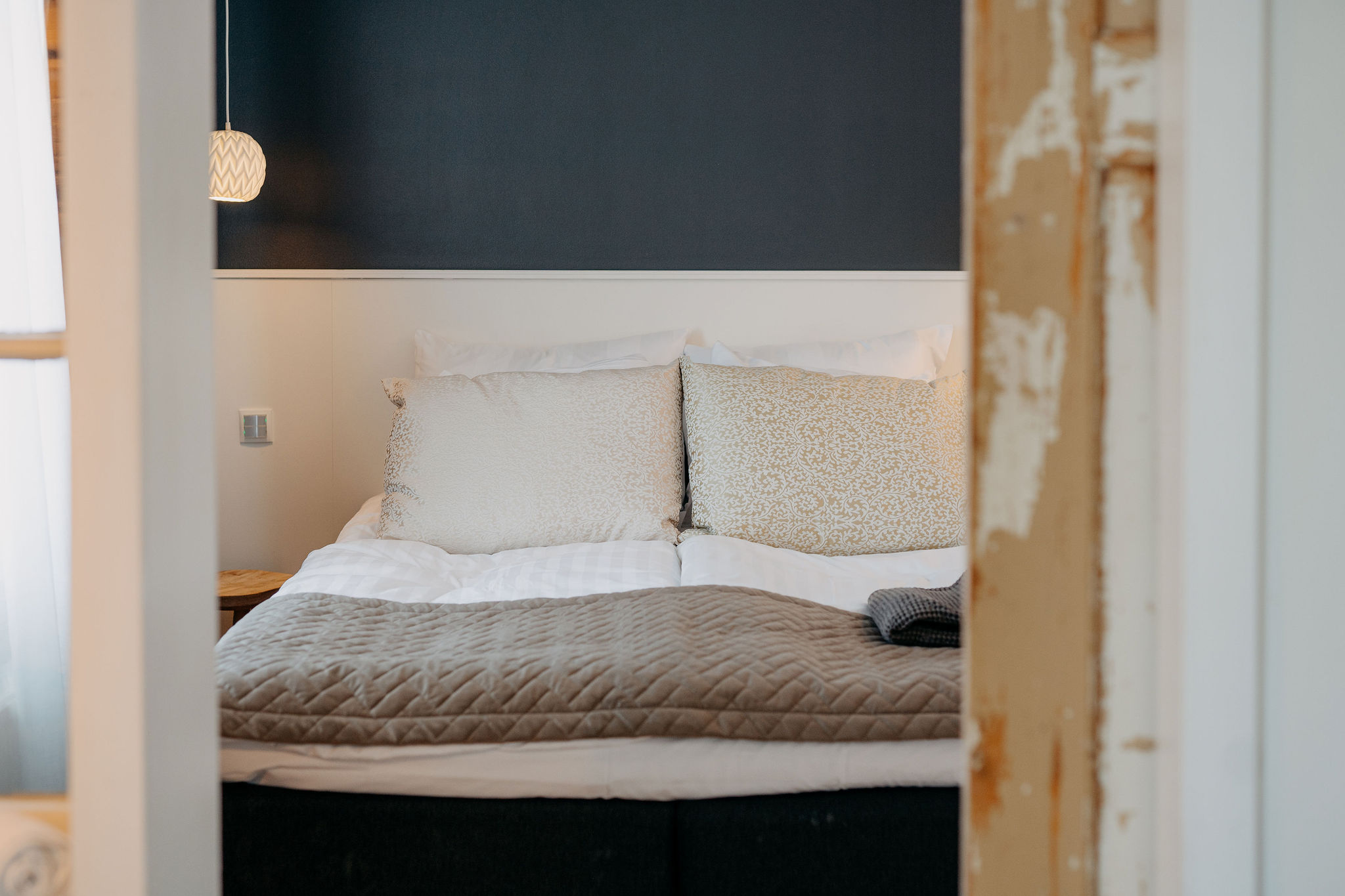 Lillan juhlat, häät ja kokoukset - Kaunis kabinettitila yksityistilaisuuksiin